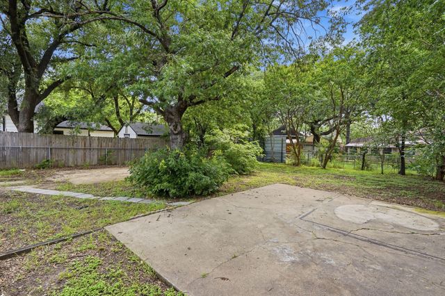 1450 Holcomb Road, Dallas, TX 75217