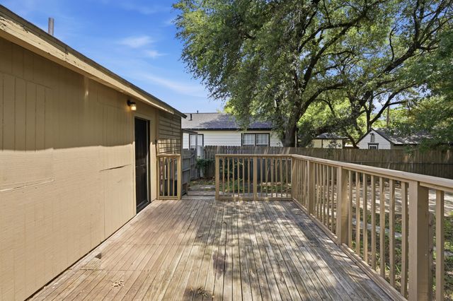 1450 Holcomb Road, Dallas, TX 75217