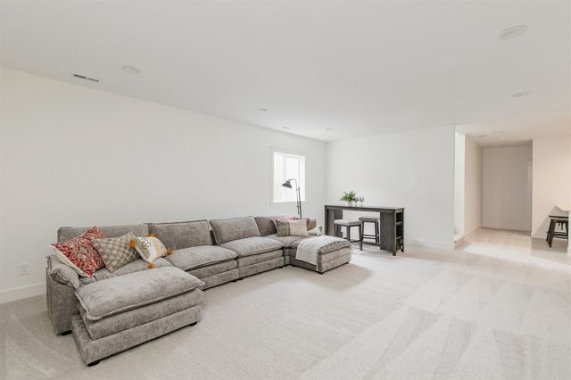 2001 Bluebell Drive, Norwalk, IA 50211