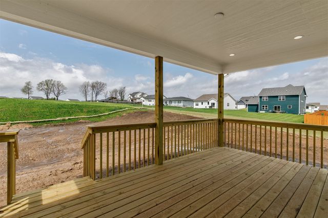 2001 Bluebell Drive, Norwalk, IA 50211