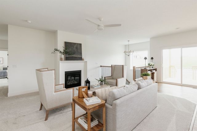 2001 Bluebell Drive, Norwalk, IA 50211