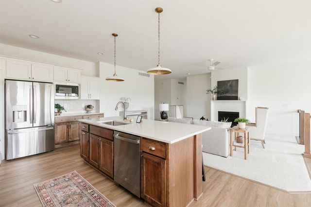 2001 Bluebell Drive, Norwalk, IA 50211