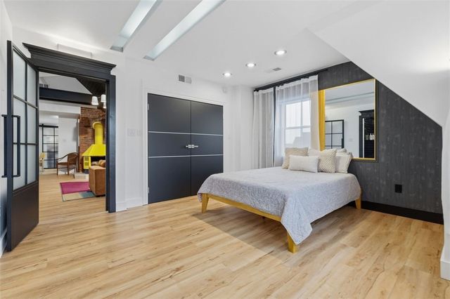 600 Shady Ave C, Shadyside, PA 15206