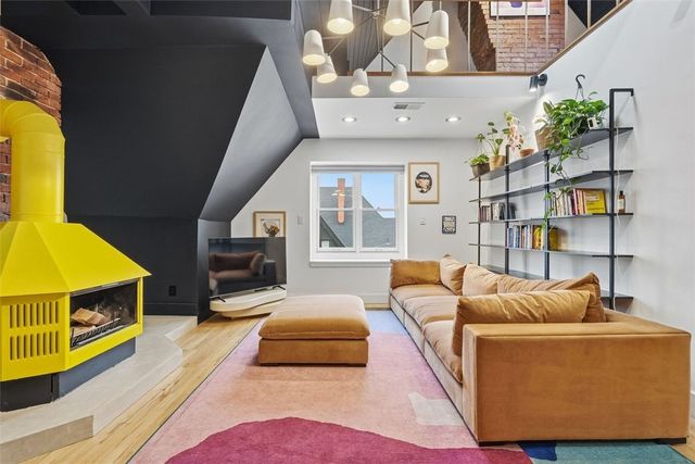 600 Shady Ave C, Shadyside, PA 15206