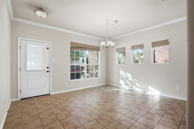 3913 Weatherstone Drive, Fort Worth, TX 76137