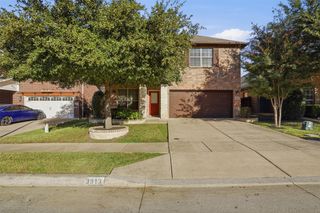 3913 Weatherstone Drive, Fort Worth, TX 76137