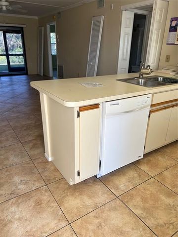 26485 RAMPART BOULEVARD B8, Punta Gorda, FL 33983