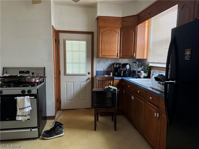 3926 W 22nd Street, Cleveland, OH 44109