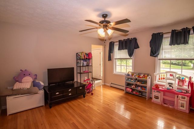 7 Dove Road, Hooksett, NH 03106