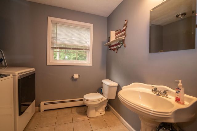 7 Dove Road, Hooksett, NH 03106