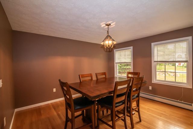 7 Dove Road, Hooksett, NH 03106