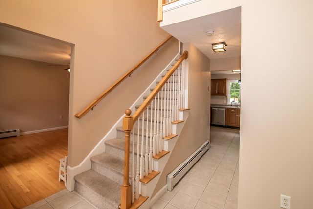 7 Dove Road, Hooksett, NH 03106