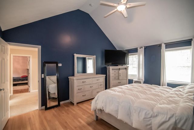 7 Dove Road, Hooksett, NH 03106