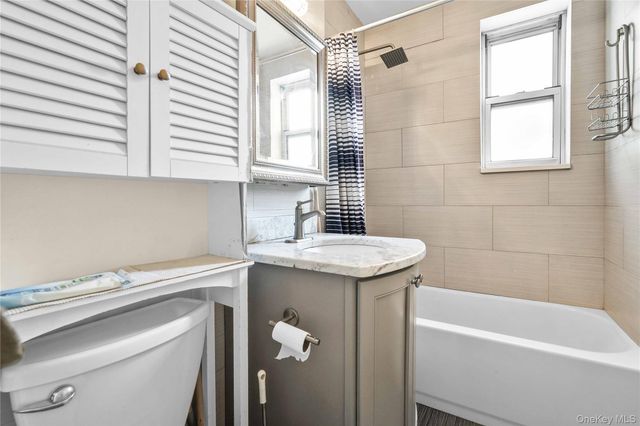 26-21 Union Street 4F, Flushing, NY 11354