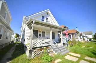 2033 S 76th STREET, West Allis, WI 53219