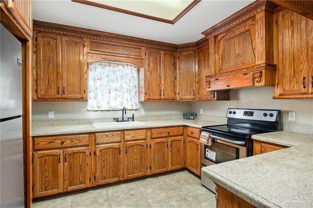 1719 N Oklahoma Avenue, Weslaco, TX 78599
