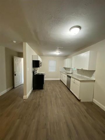 313 N Church Street, Blue Ridge, TX 75424
