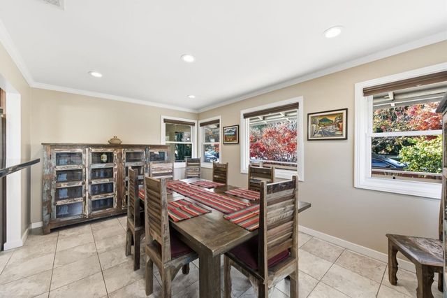 976 2nd Avenue, Redwood City, CA 94063