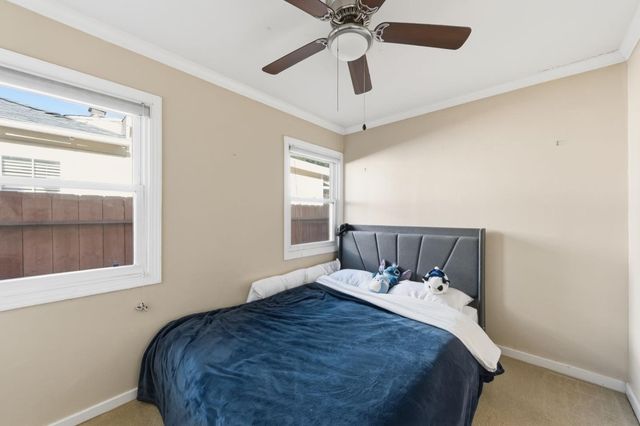 976 2nd Avenue, Redwood City, CA 94063