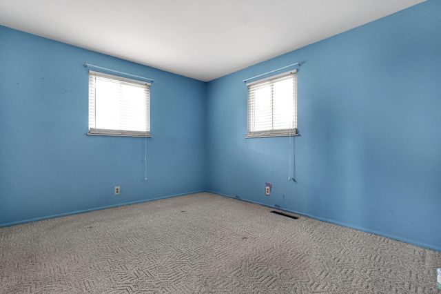 183 S 36th Street, Newark, OH 43055