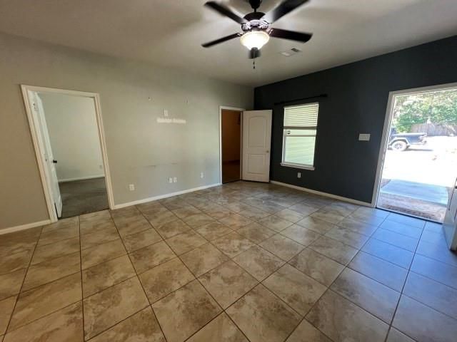 24604 Pools Creek Way, Huntsville, TX 77320