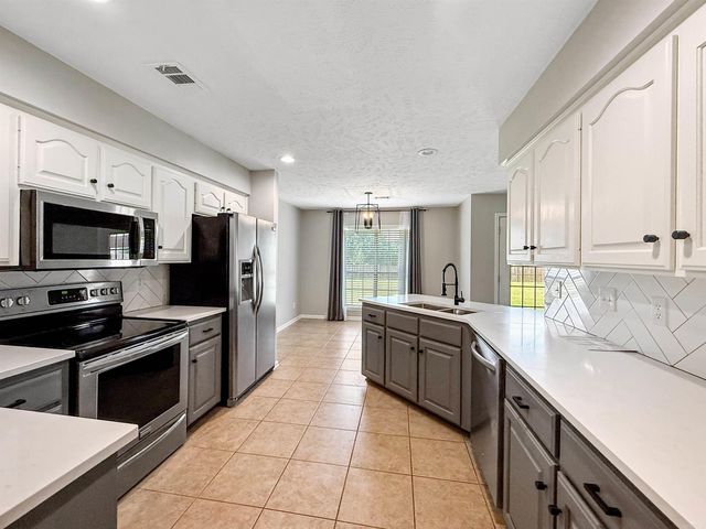12 Weaver Circle, Vilonia, AR 72173
