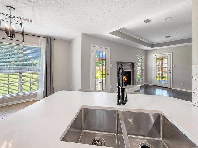 12 Weaver Circle, Vilonia, AR 72173