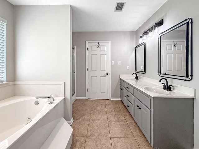 12 Weaver Circle, Vilonia, AR 72173