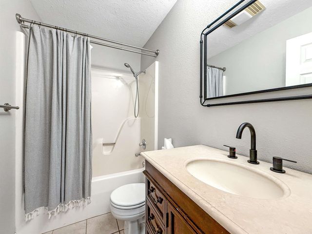12 Weaver Circle, Vilonia, AR 72173