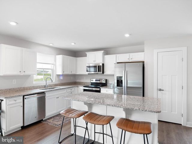 258 ALEZACH DR, Dover, DE 19901