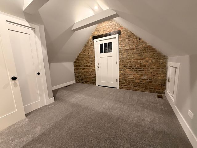 2227 W 21st Street 2F, Chicago, IL 60608