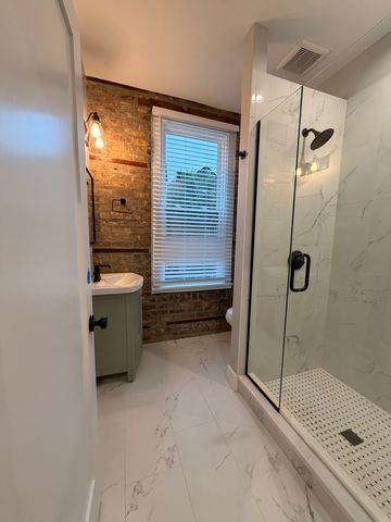 2227 W 21st Street 2F, Chicago, IL 60608