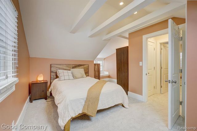 331 Edgewood Place, Ferndale, MI 48220