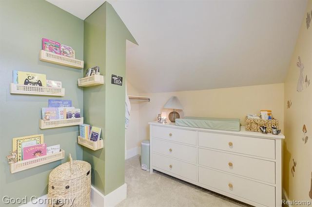 331 Edgewood Place, Ferndale, MI 48220