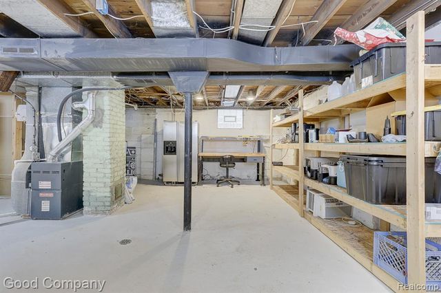 331 Edgewood Place, Ferndale, MI 48220