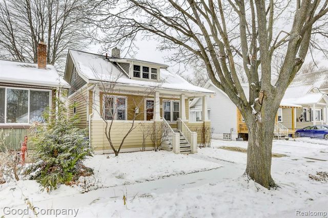 331 Edgewood Place, Ferndale, MI 48220