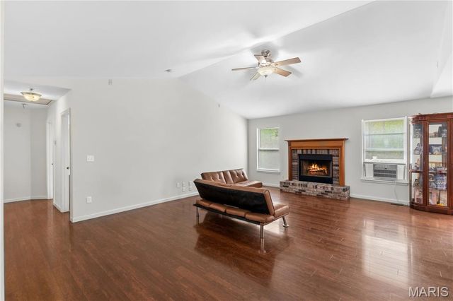 480 Meadow Spring Drive, Troy, MO 63379