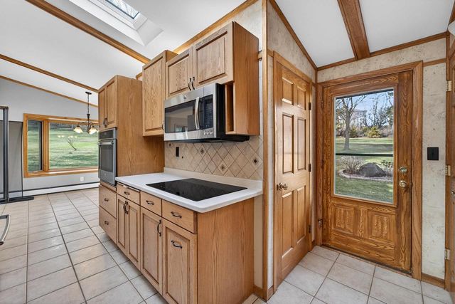 7116 Twin Sunset Road, Middleton, WI 53562