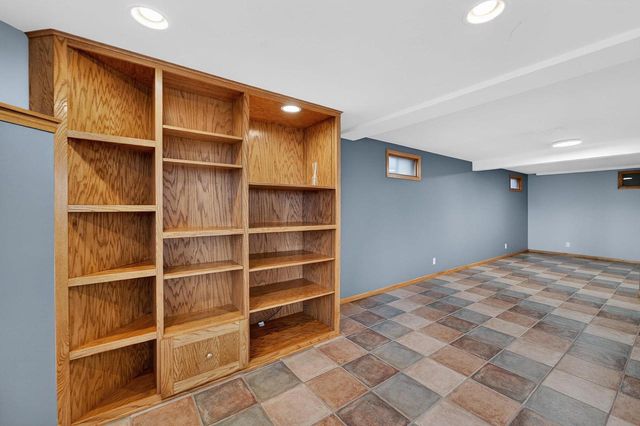 7116 Twin Sunset Road, Middleton, WI 53562