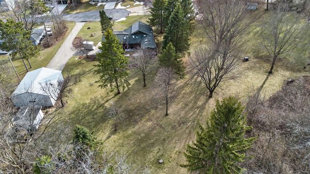 7116 Twin Sunset Road, Middleton, WI 53562