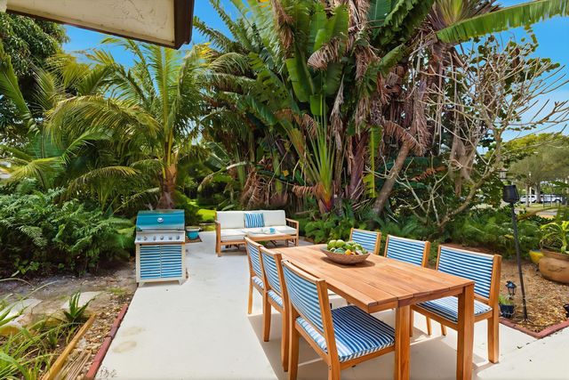 2700 Yarmouth Drive, Wellington, FL 33414