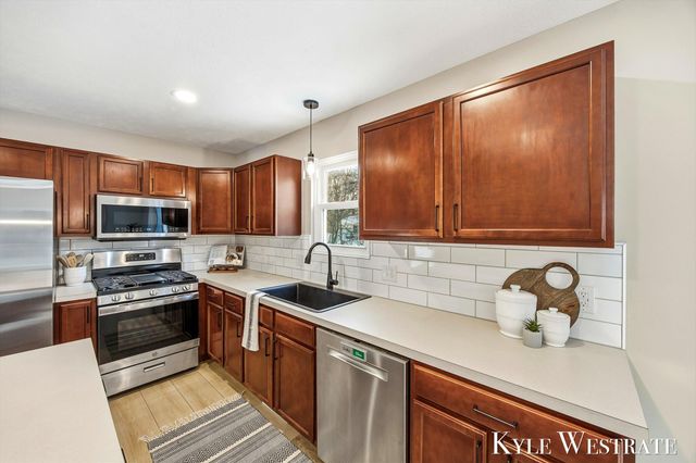 4025 Timberland Drive Se, City Of Grand Rapids, MI 49508