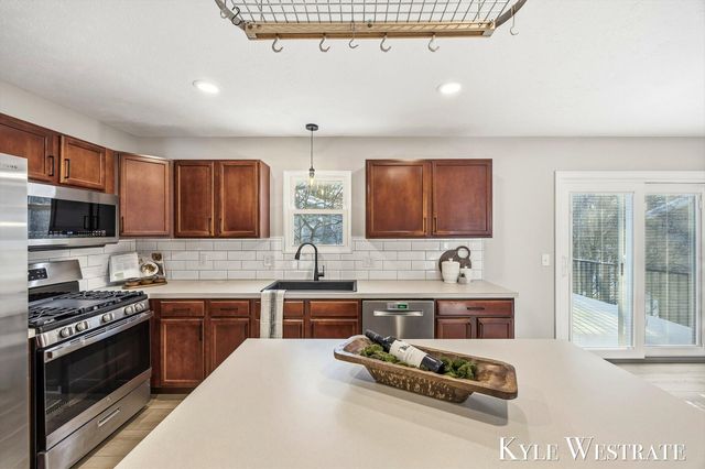 4025 Timberland Drive Se, City Of Grand Rapids, MI 49508