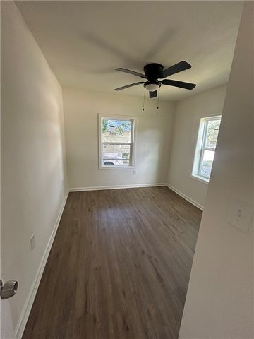 915 West 28th Street, Bryan, TX 77803