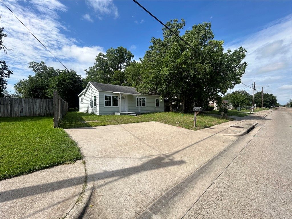 915 West 28th Street, Bryan, TX 77803