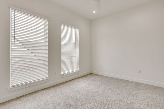 123 Thornton Street, Arlington, TX 76013