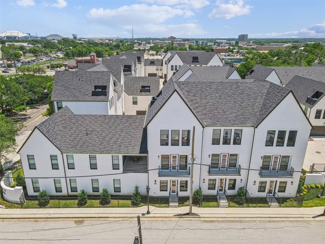123 Thornton Street, Arlington, TX 76013
