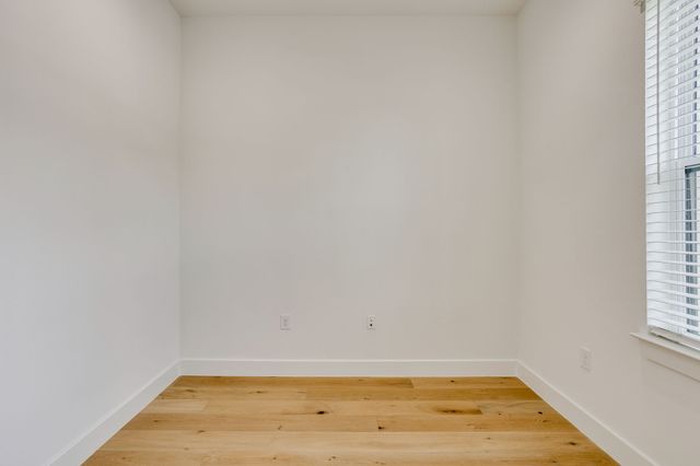 123 Thornton Street, Arlington, TX 76013