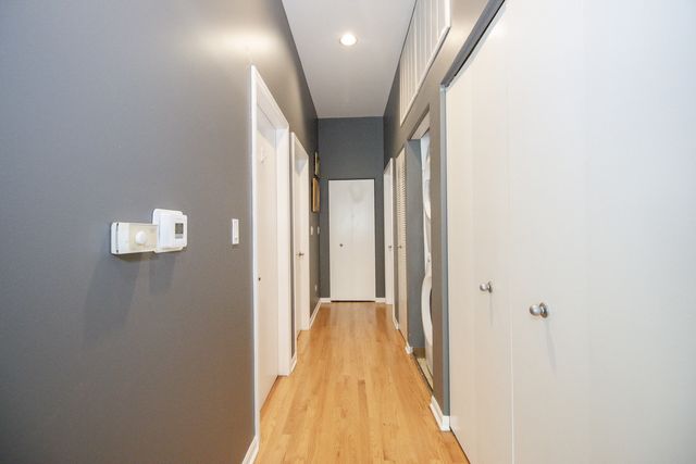 906 N LARRABEE Street A, Chicago, IL 60610