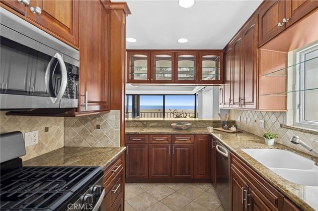 1510 W Oceanfront, Newport Beach, CA 92663